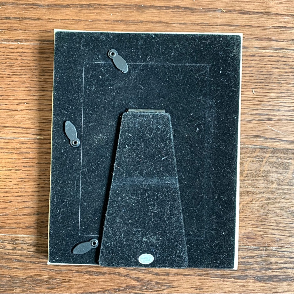 NWT {Raj} Butterfly Picture Frame - Picture 2 of 3
